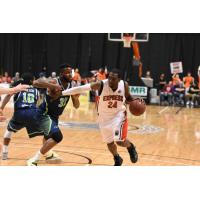Windsor Express Drive against the Niagara River Lions