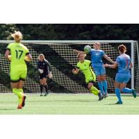 Chicago Red Stars Defend against Seattle Reign FC